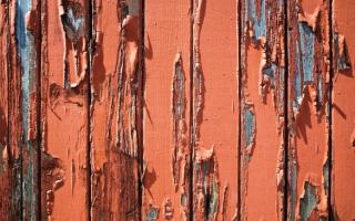 Деревянный дом: Чем покрасить снаружи